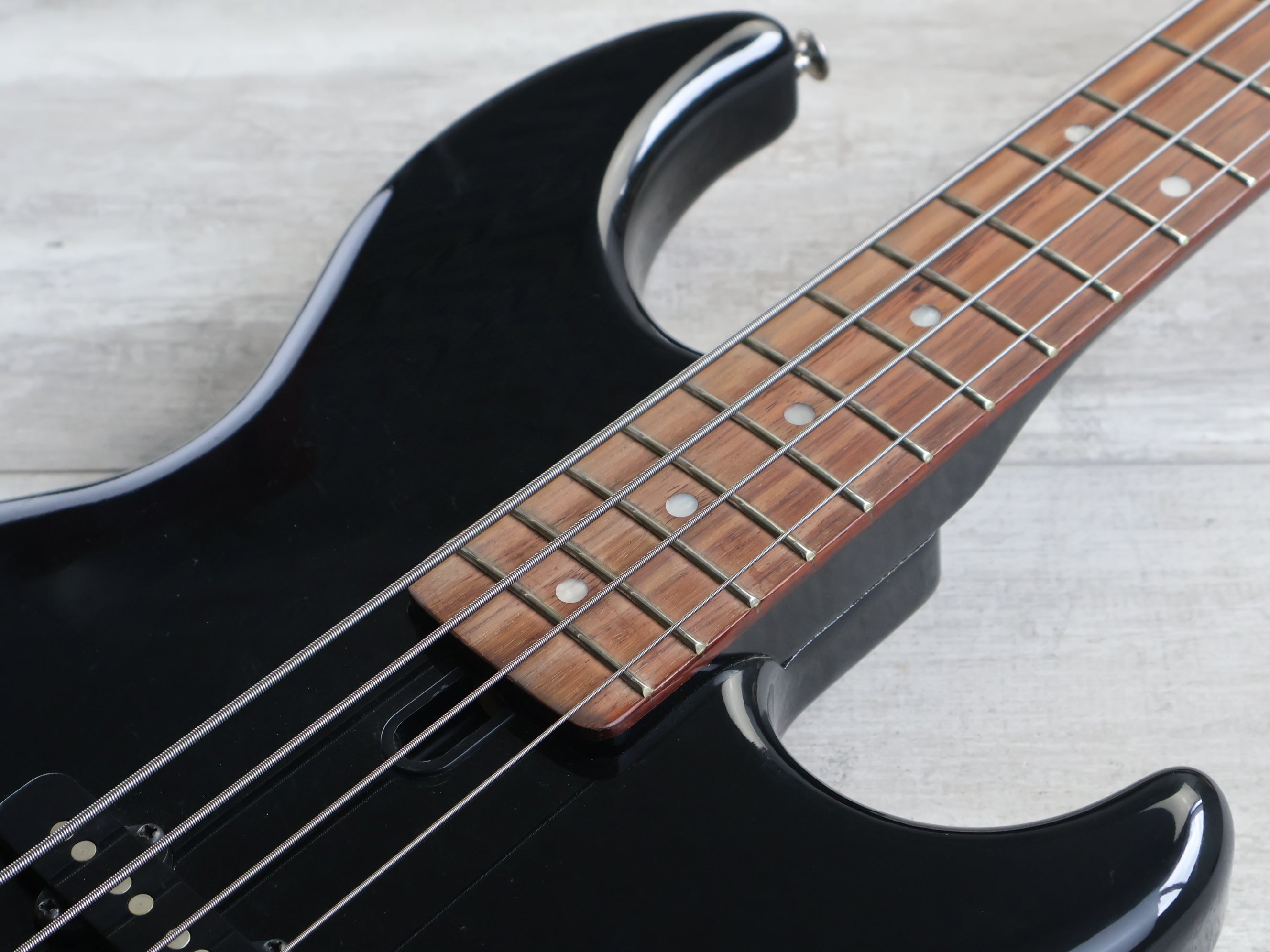1985 Yamaha Japan BB-V Broad Bass (Black) – Cool Old Guitars