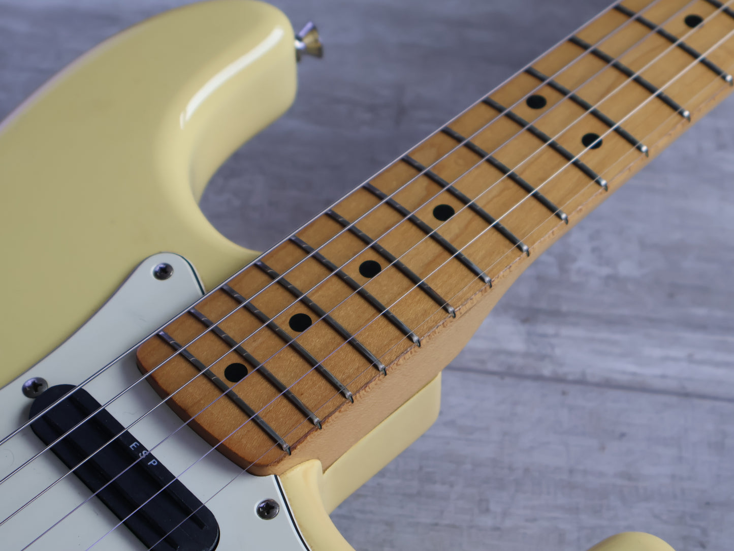 1993 Fender Japan ST72-58 '72 Reissue Stratocaster (Vintage White)