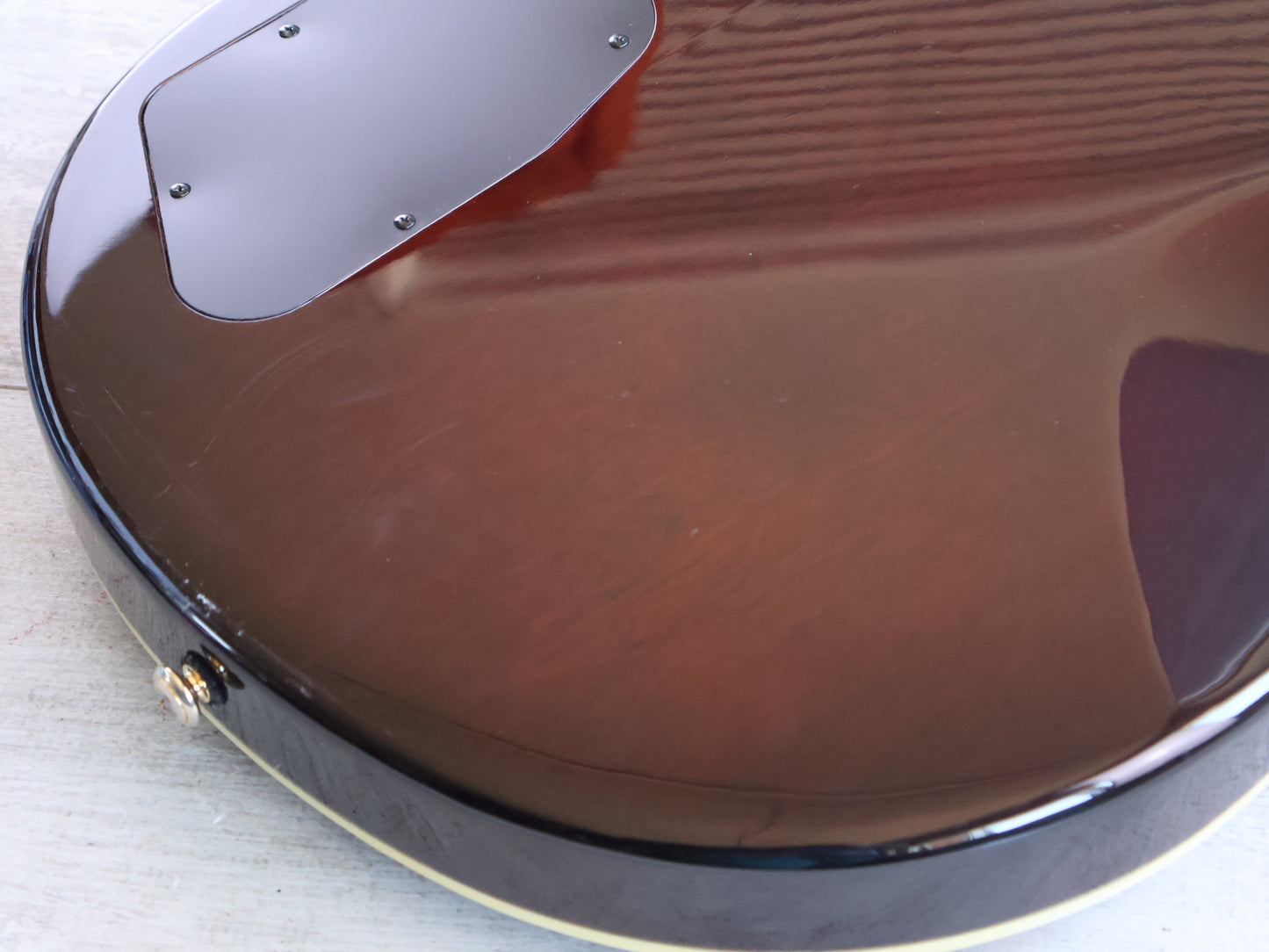 Ibanez AR420 AR Standard Double Cutaway (Violin Sunburst)