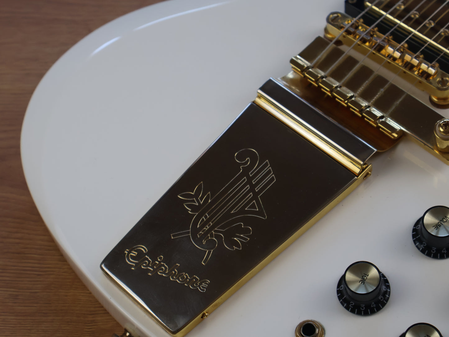 2006 Epiphone Korea G-400 Custom SG w/Maestro - Limited Edition Custom Shop (Antique Ivory)