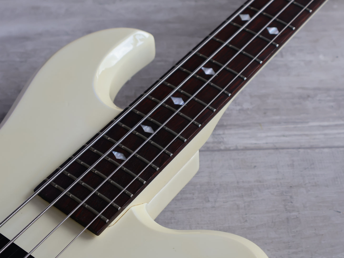 Fernandes Bong-Ripper Eagle Bass
