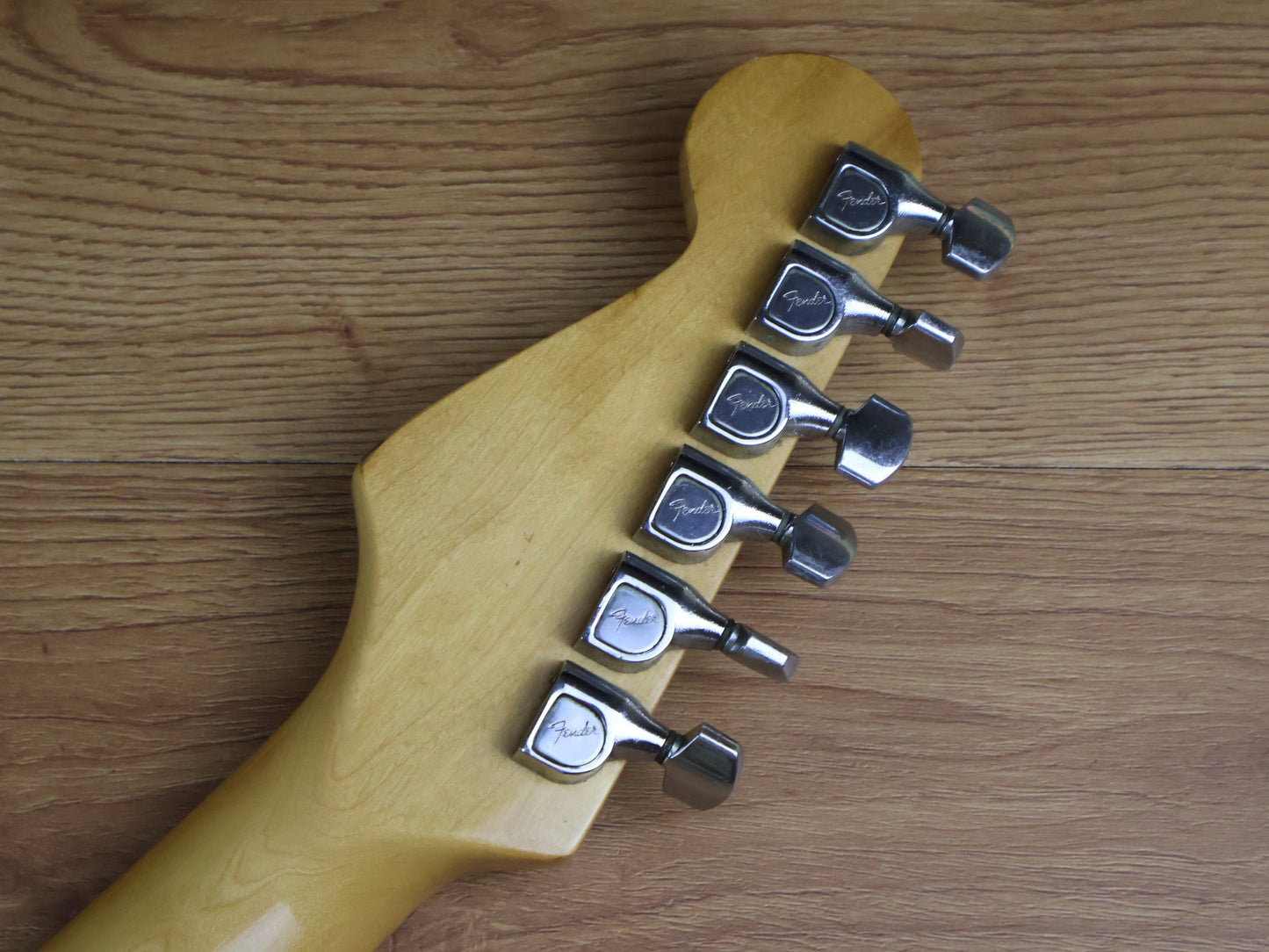 1983 Fender USA American Elite Stratocaster (Satin Jade Pearl Metallic)