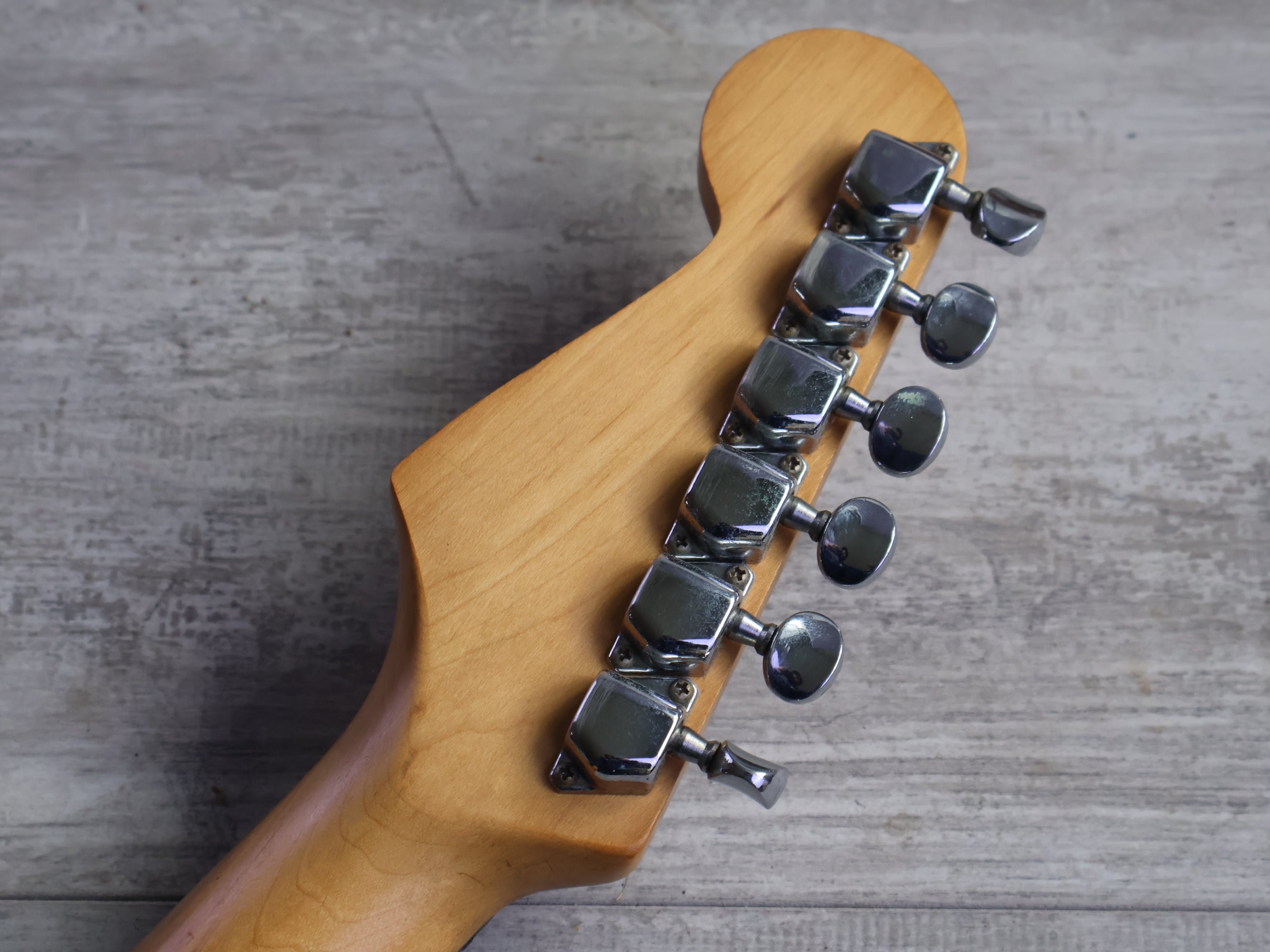 1992 Squier Japan SST-33 