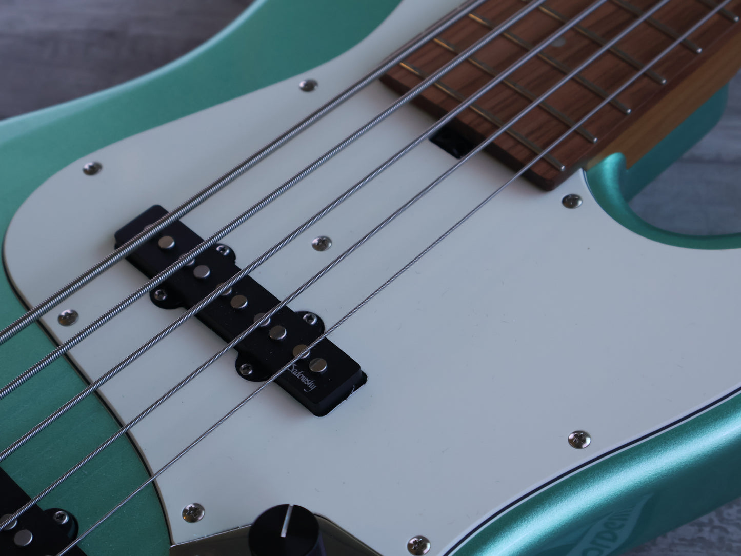 Sadowsky Metro Express 21 Fret Hybrid JJ Bass 5-String (Sage Green)