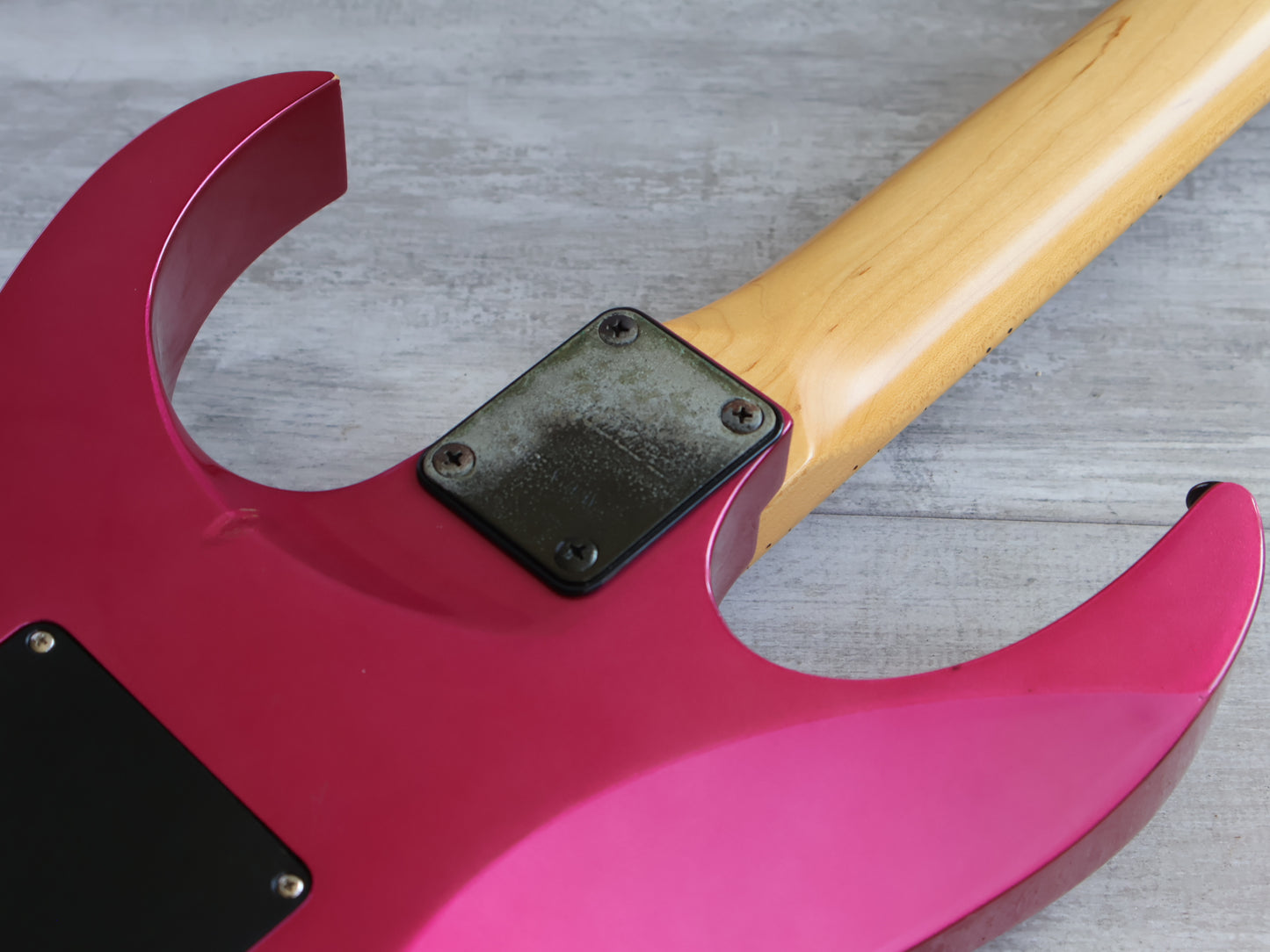 1990 Ibanez Japan RG-550 Superstrat (Coral Mist Metallic)