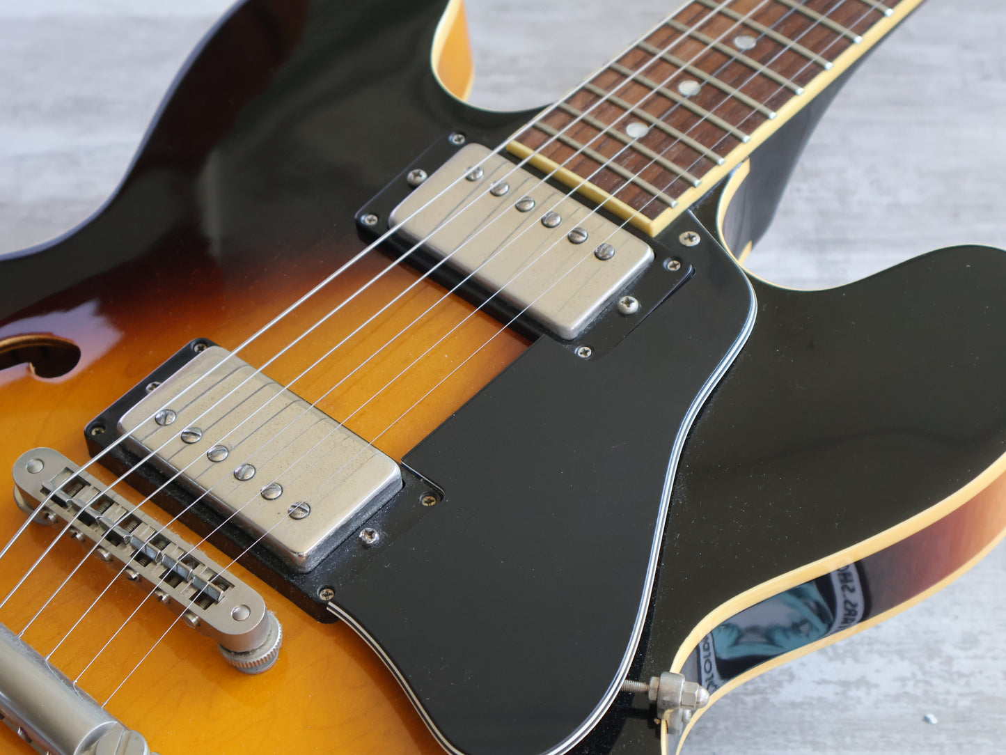 2011 Burny RSA-65 Semi Hollowbody ES-335 (Brown Sunburst)