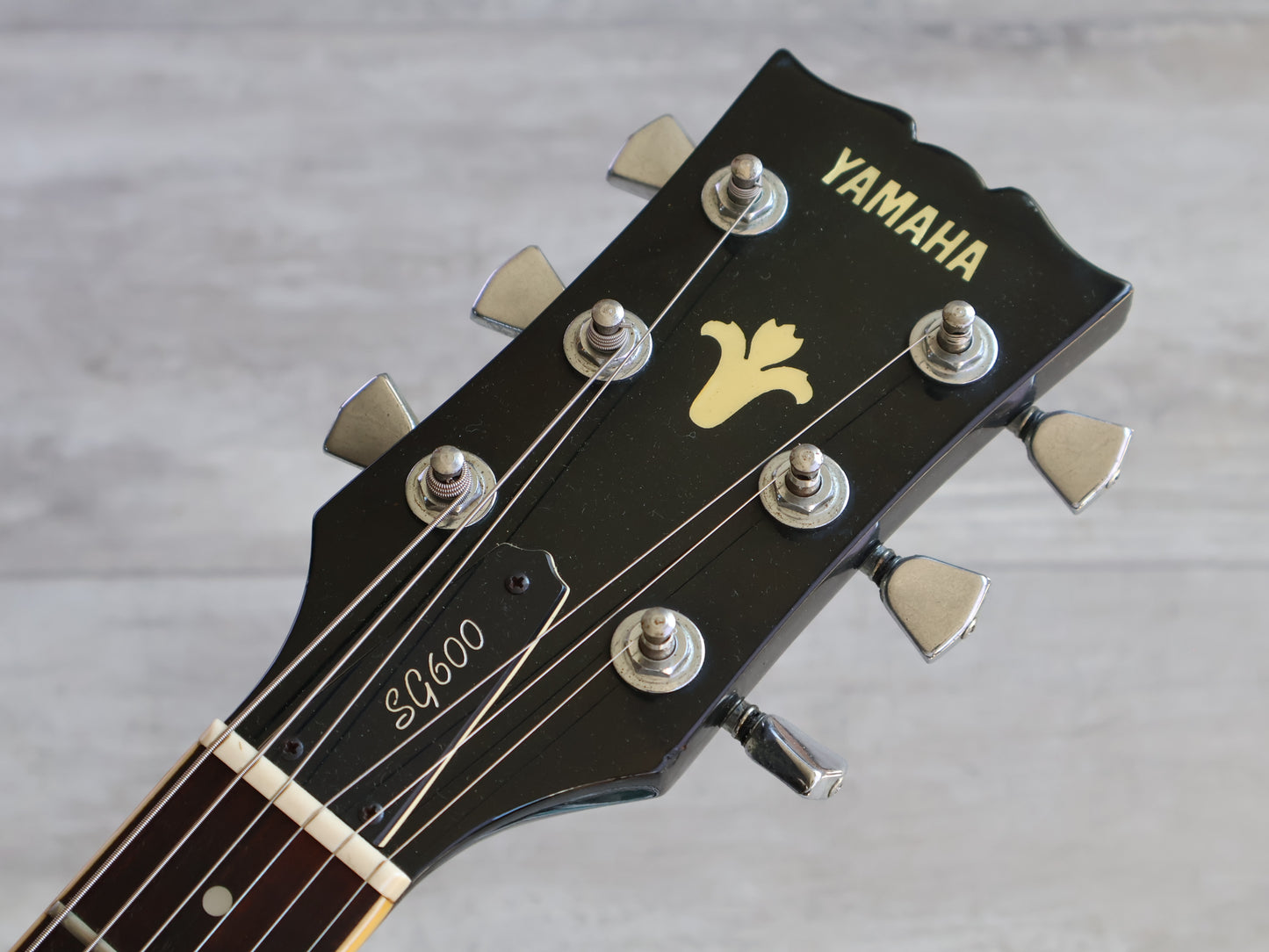 1981 Yamaha Japan SG600 Double Cutaway (Gloss Black)