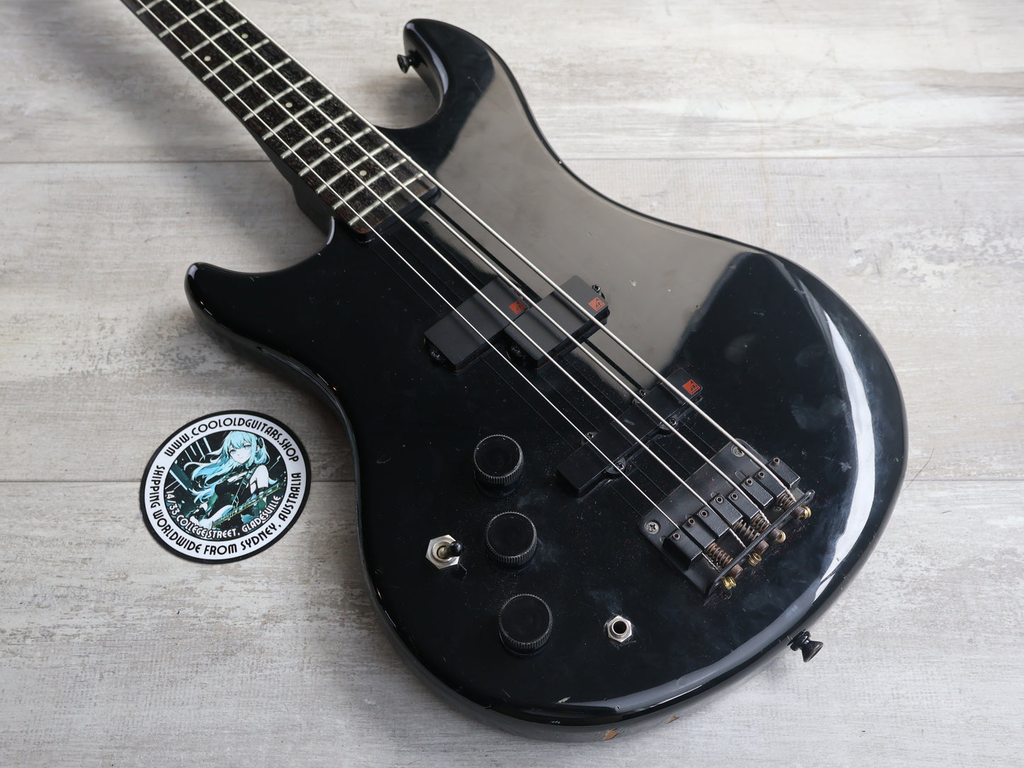 1985 Vantage Japan X-33 LH Left Handed Bass (Black)