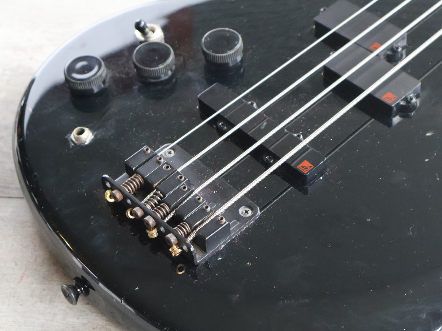 1985 Vantage Japan X-33 LH Left Handed Bass (Black)