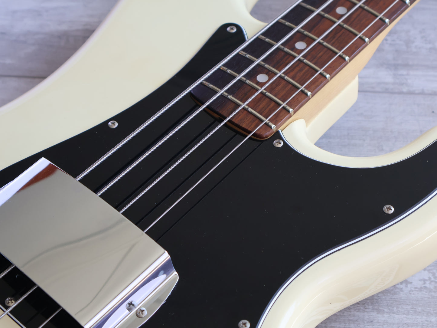 1980 Greco Japan "Spacy Sound" PB-500 Precision Bass (Vintage White)