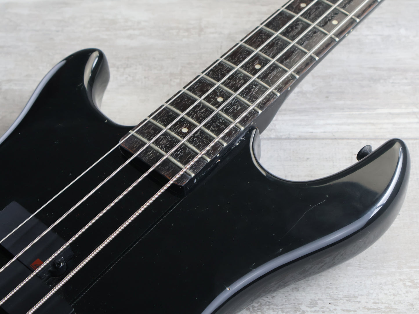 1985 Vantage Japan X-33 LH Left Handed Bass (Black)
