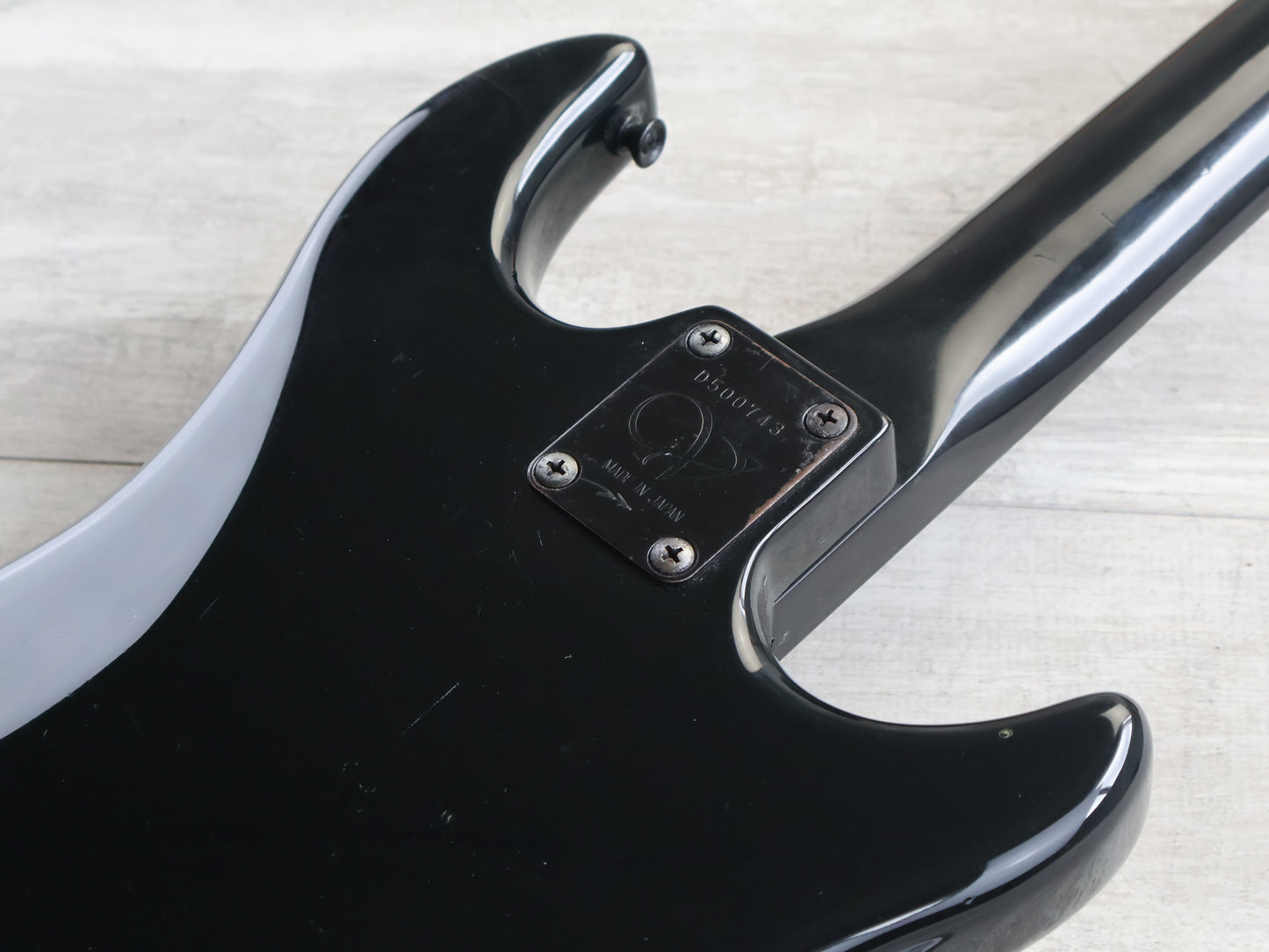 1985 Vantage Japan X-33 LH Left Handed Bass (Black)