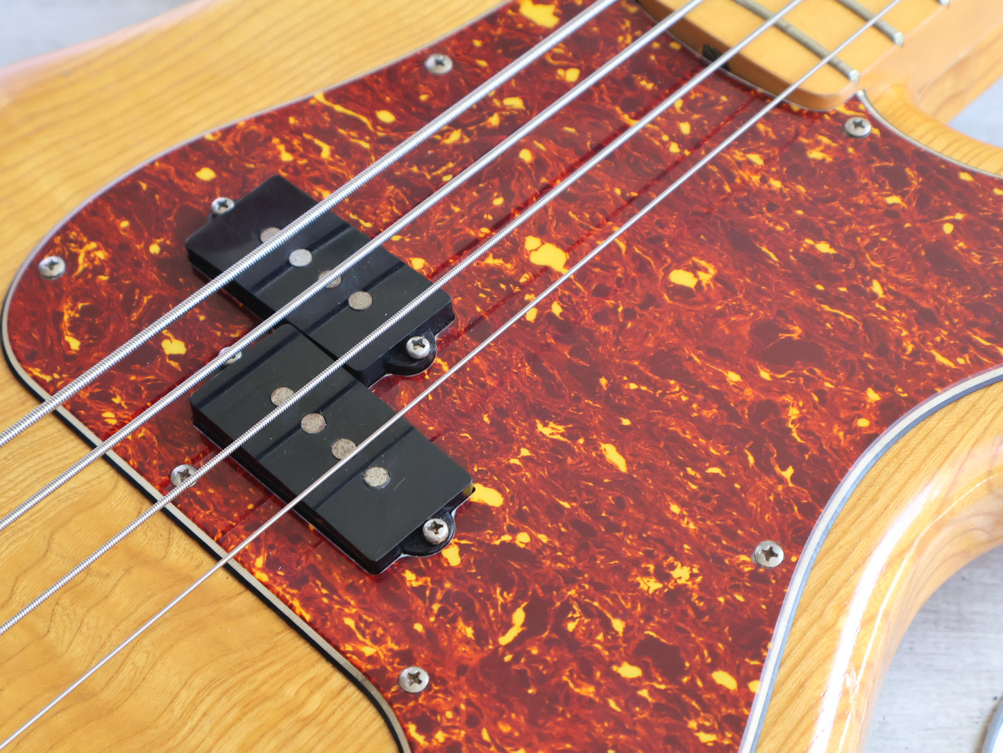 1977 Navigator (by ESP Japan) PB-70 Espionage Precision Bass (Natural)