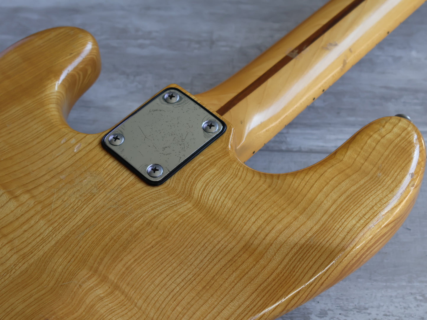 1977 Navigator (by ESP Japan) PB-70 Espionage Precision Bass (Natural)