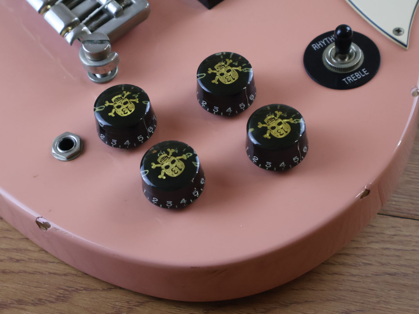 2007 Burny PEB-65 Swanky Spider SG Bass (Pale Pink)