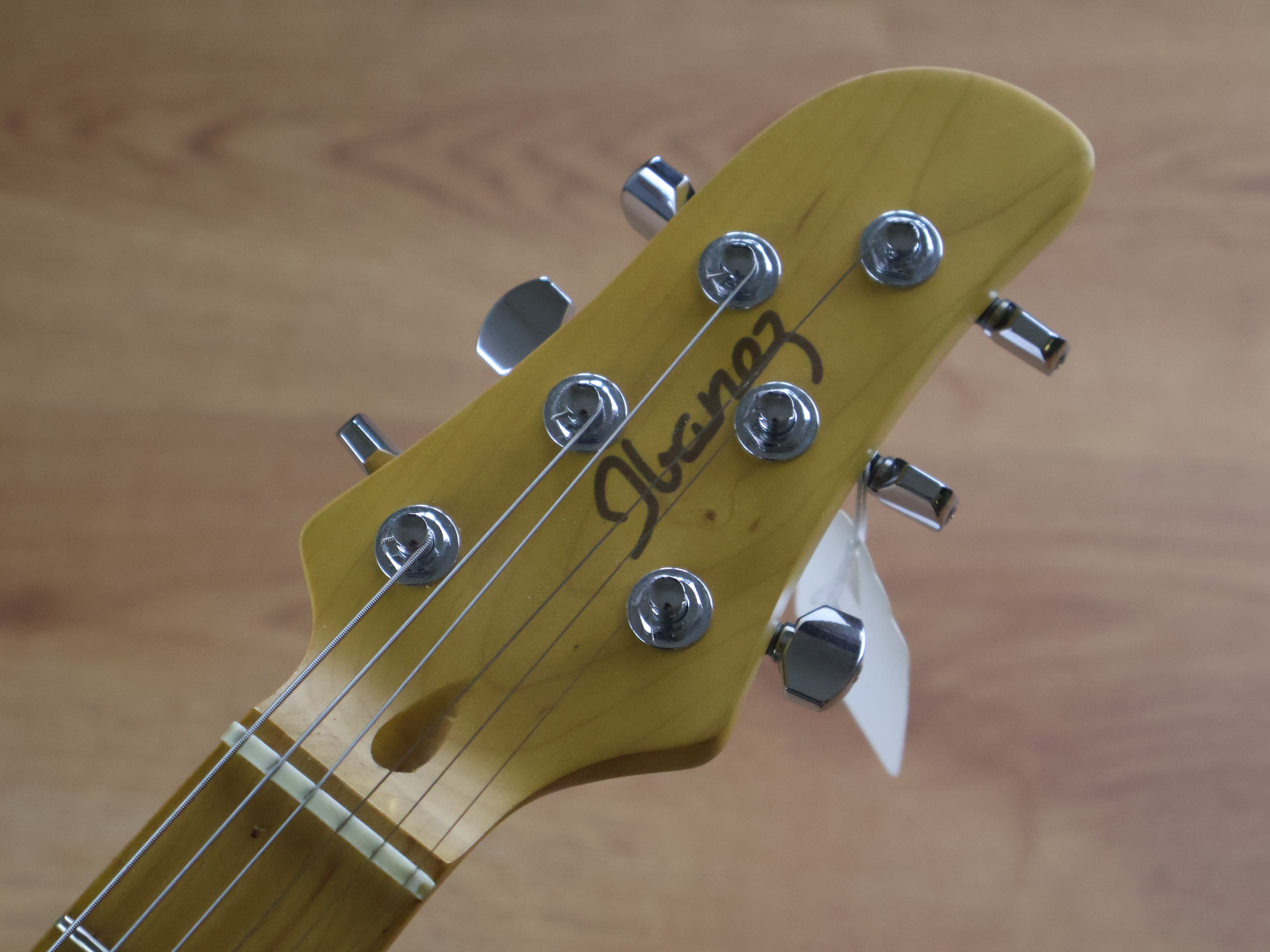 Ibanez YY10 Yvette Young Signature Talman (Slime Green Sparkle