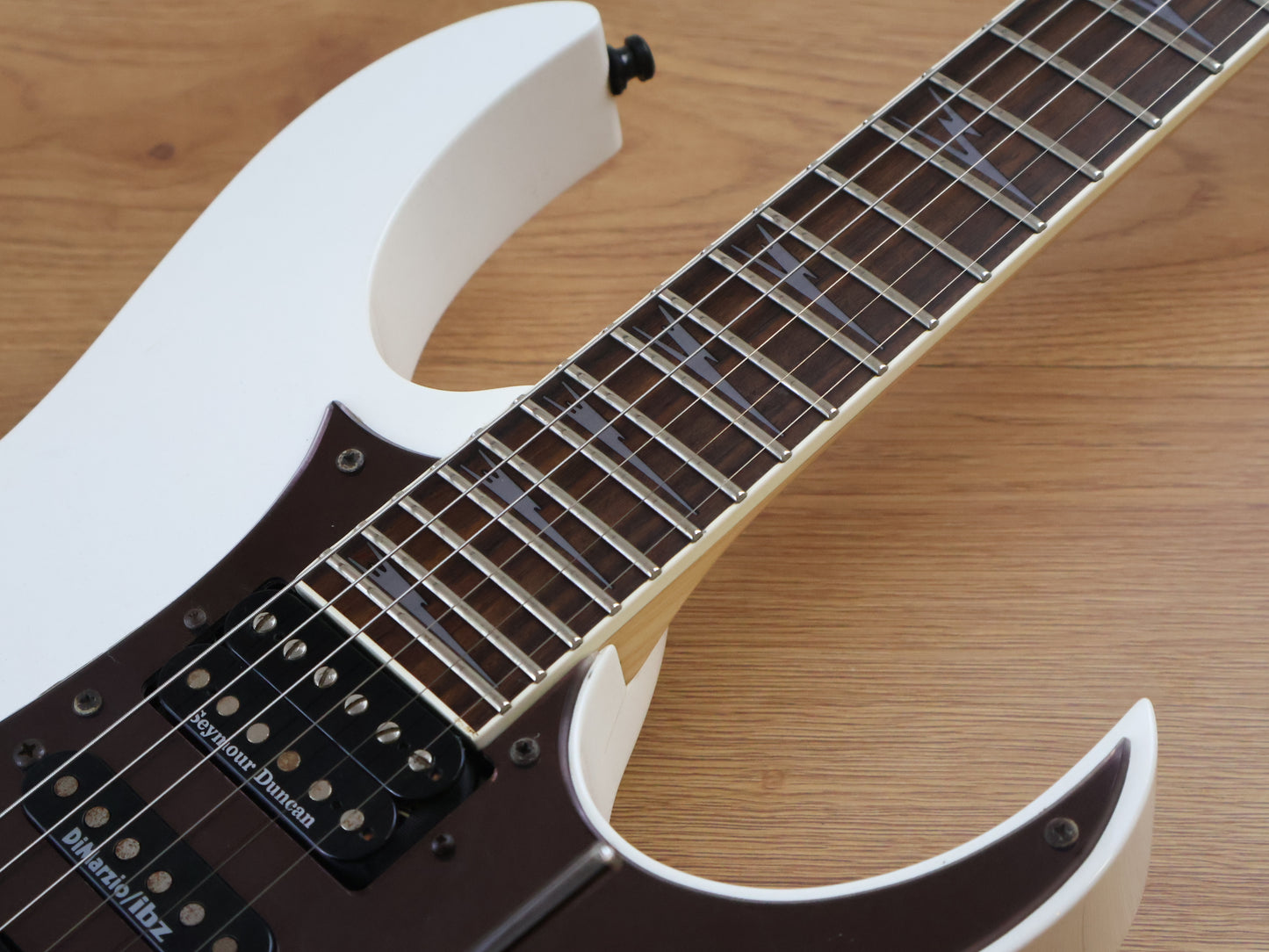 2008 Ibanez RG2550Z Prestige J Craft Superstrat (Galaxy White)