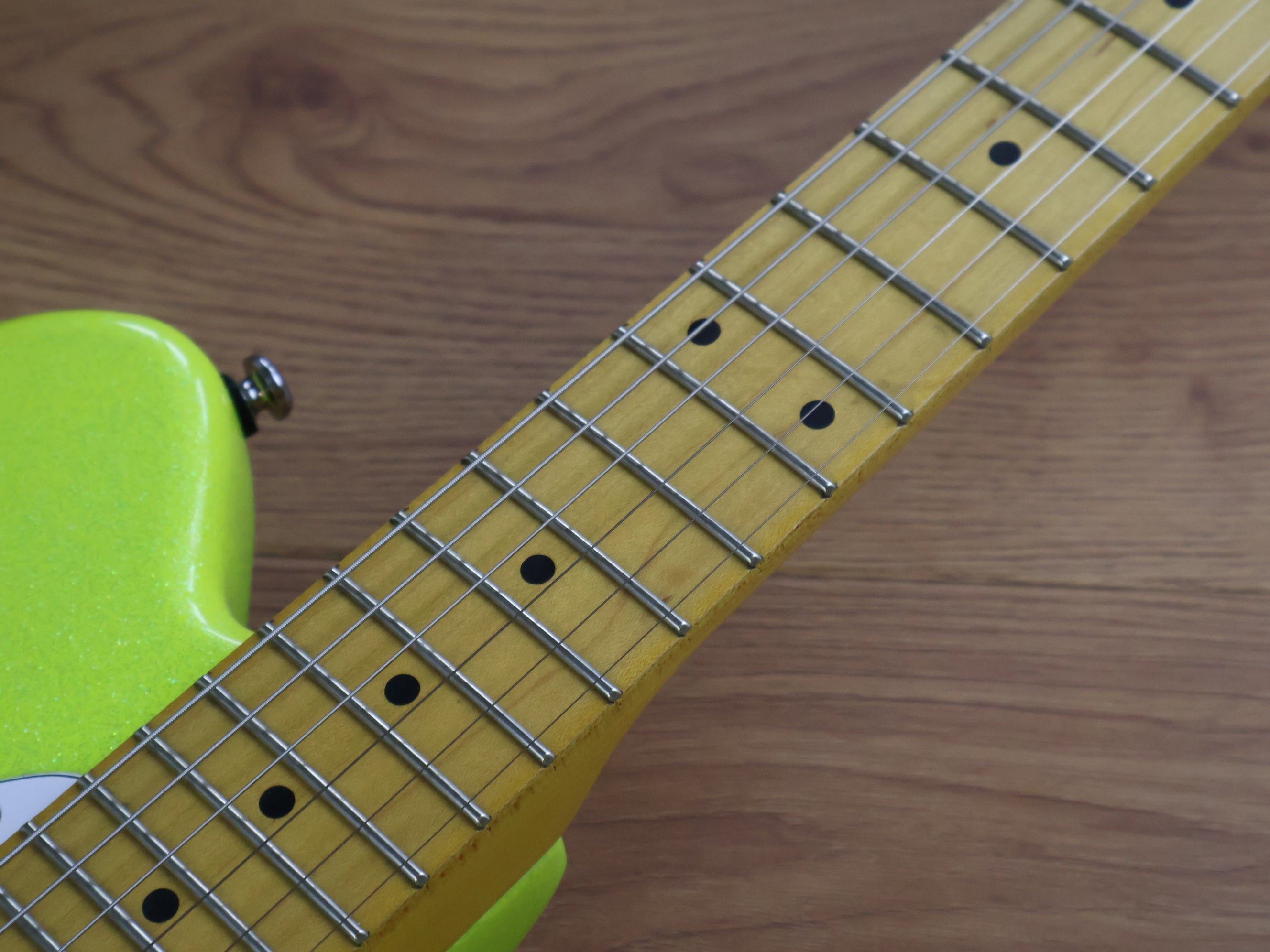 Ibanez YY10 Yvette Young Signature Talman (Slime Green Sparkle