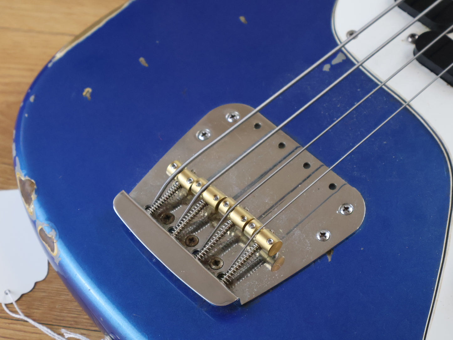 1971 Fender USA Musicmaster Bass (Refinished Metallic Blue)