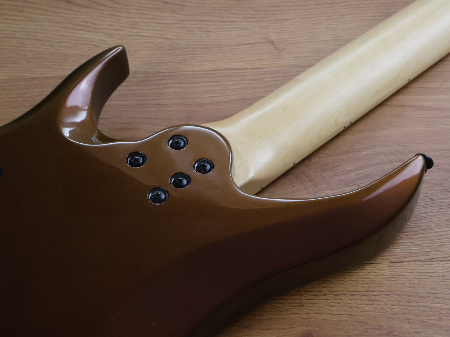 Legator Ghost G7FS 7-String Headless Multiscale Electric Guitar (Solar Eclipse)