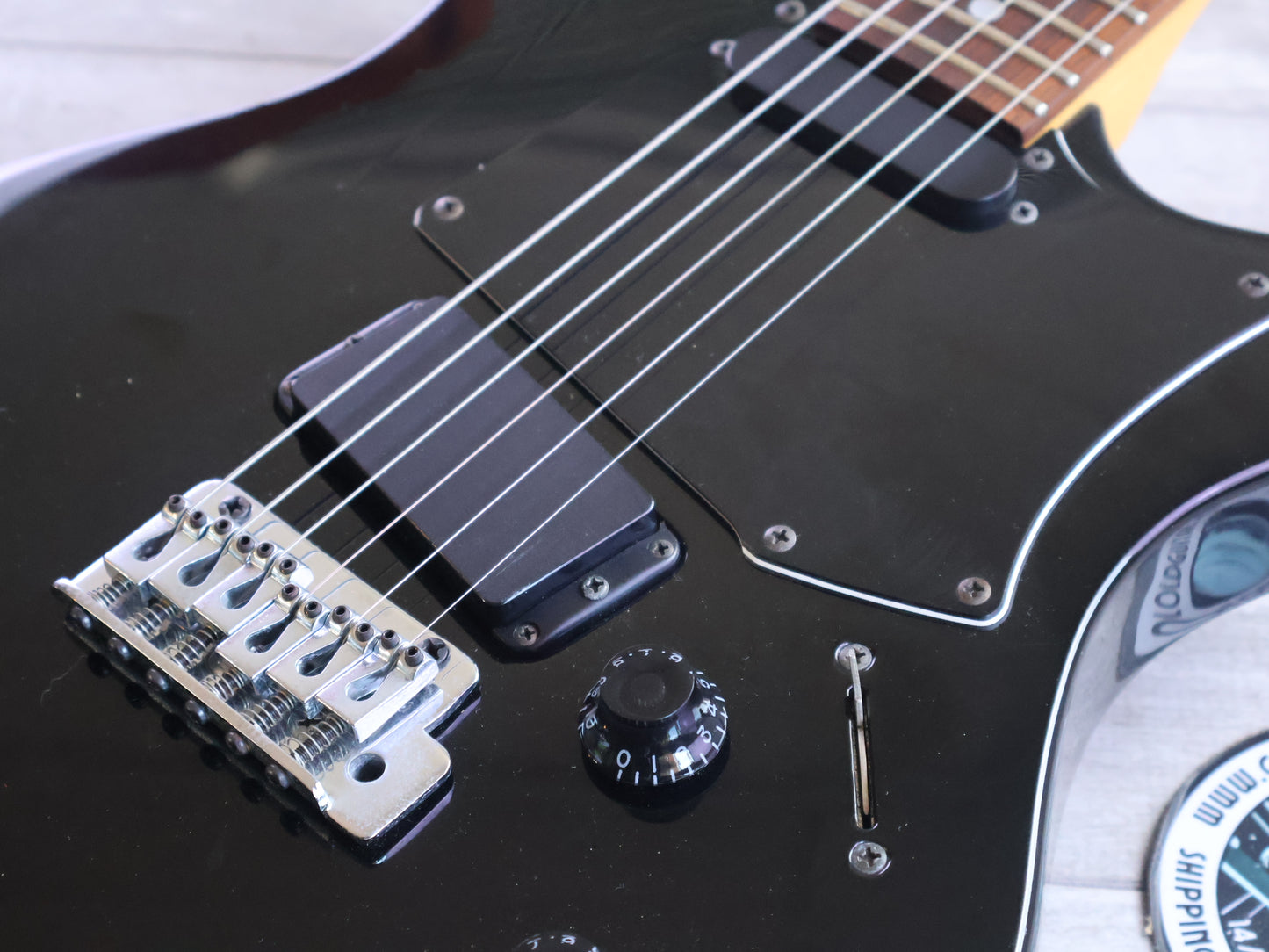 1990 Heartfield (by Fender Japan) RR-7 "Rock and Roll" (Black)