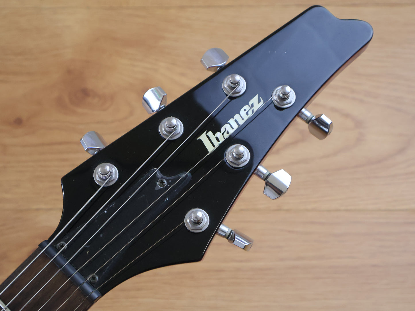 2011 Ibanez FRM100 Paul Gilbert Fireman (Transparent Red)