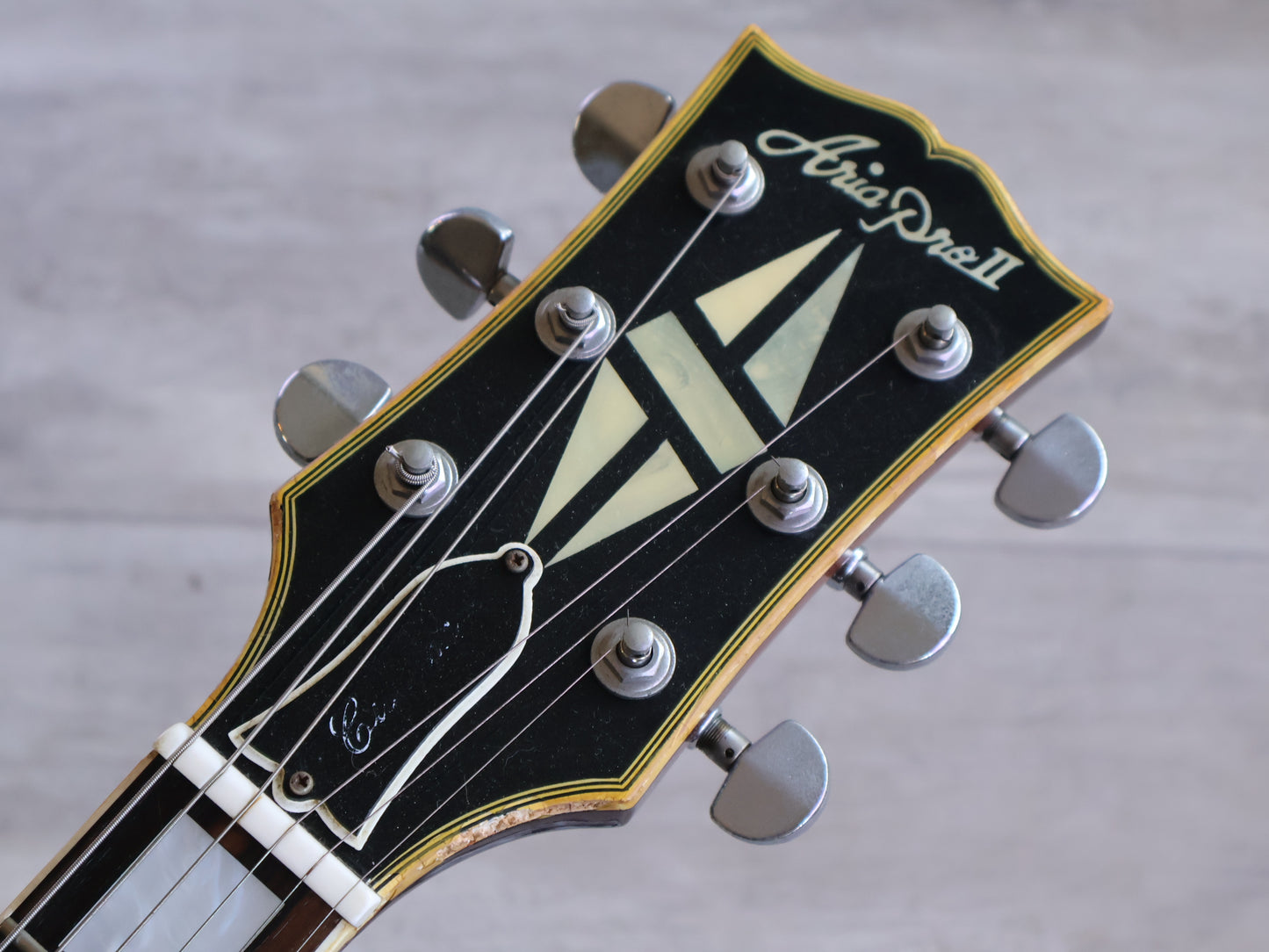 1978 Aria Pro II Japan LC-600 Les Paul Custom (Violin Finish)