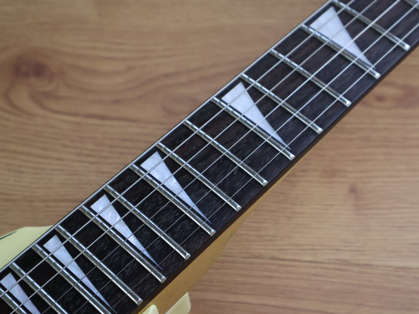 2007 Jackson Japan RR Rhoads Flying V (White w/Pinstripes)