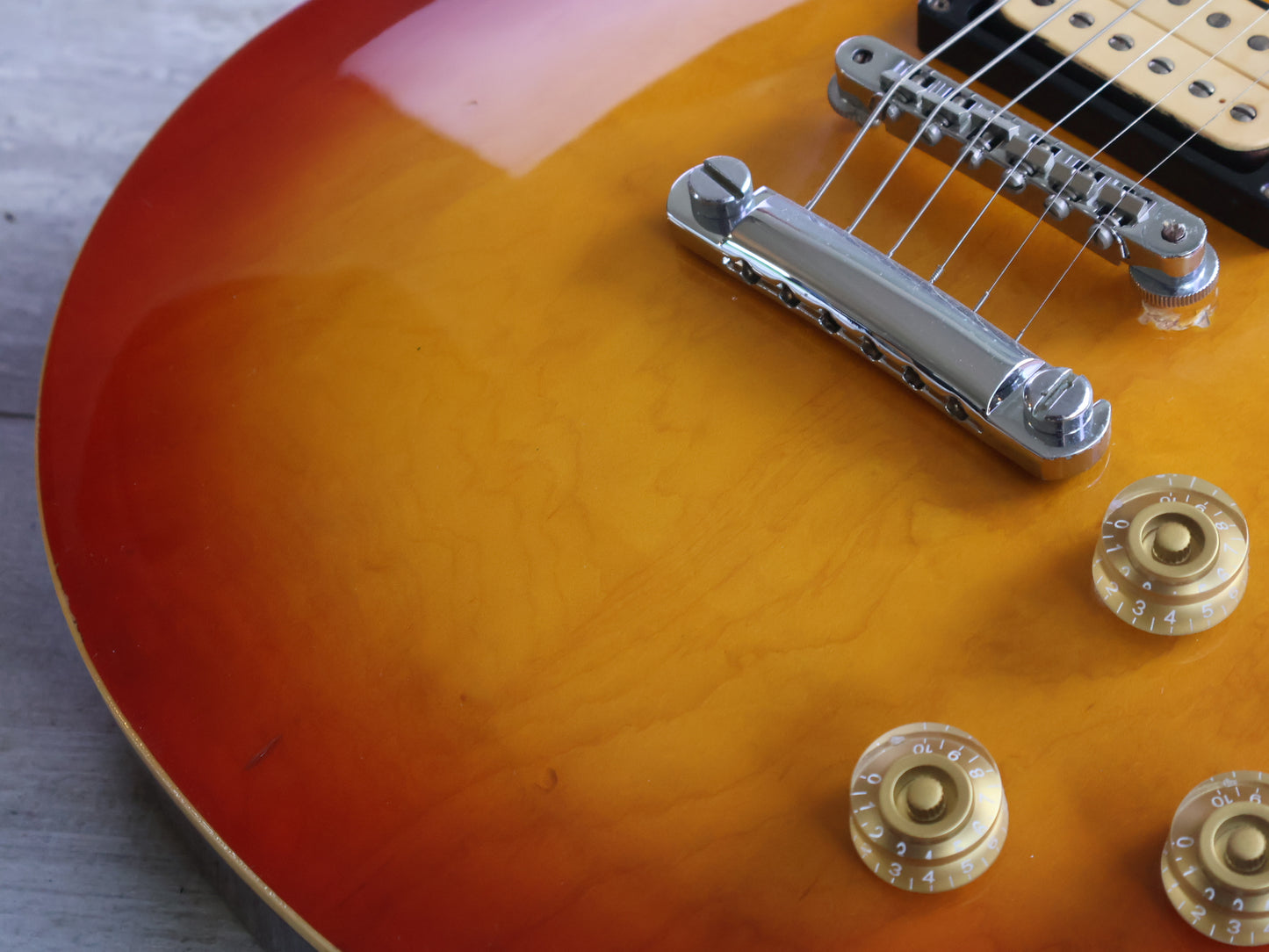 1978 Fernandes Japan FLG-60 Super Grade Les Paul Standard (Sunburst)
