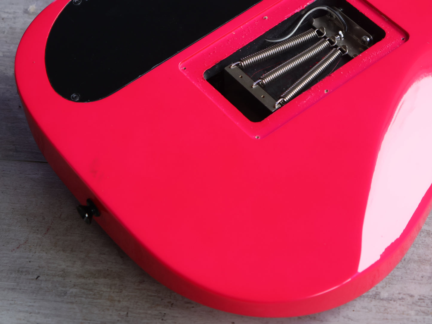 Jackson X Series Dinky DK3XR HSS w/Seymour Duncan JB (Neon Pink)