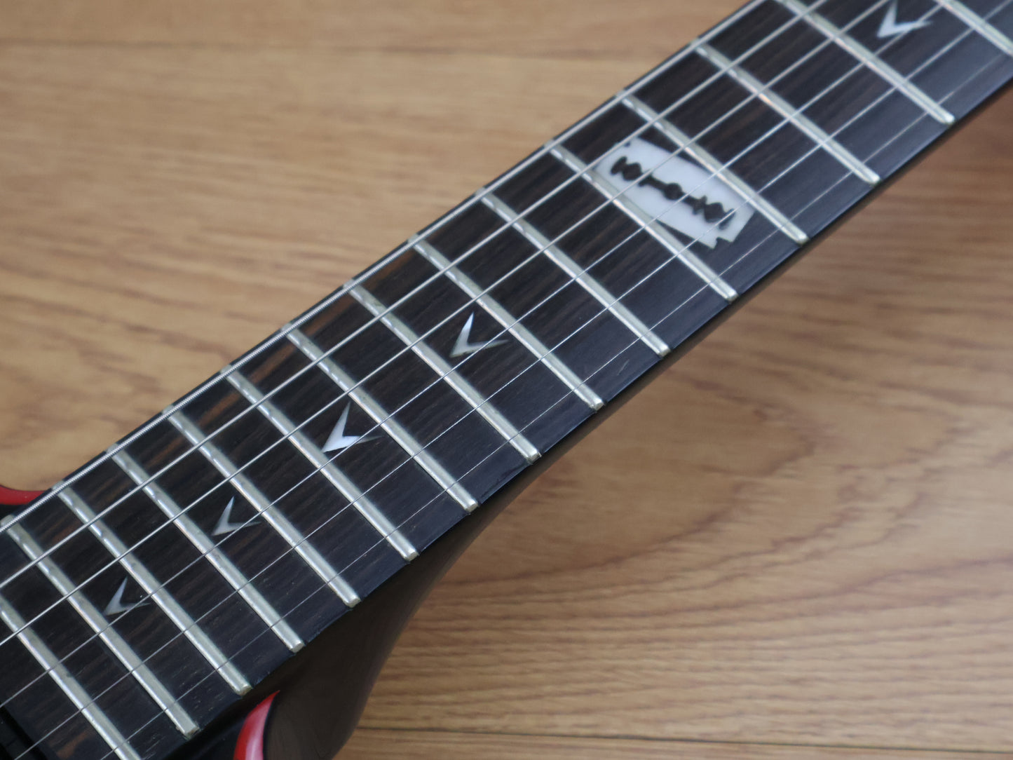 2007 Dean Korea Dimebag Model Razorback V (Black/Red)