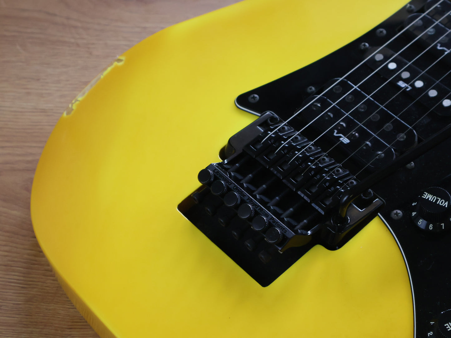 1989 Ibanez Japan RG-550 Superstrat (Faded Desert Sun Yellow)