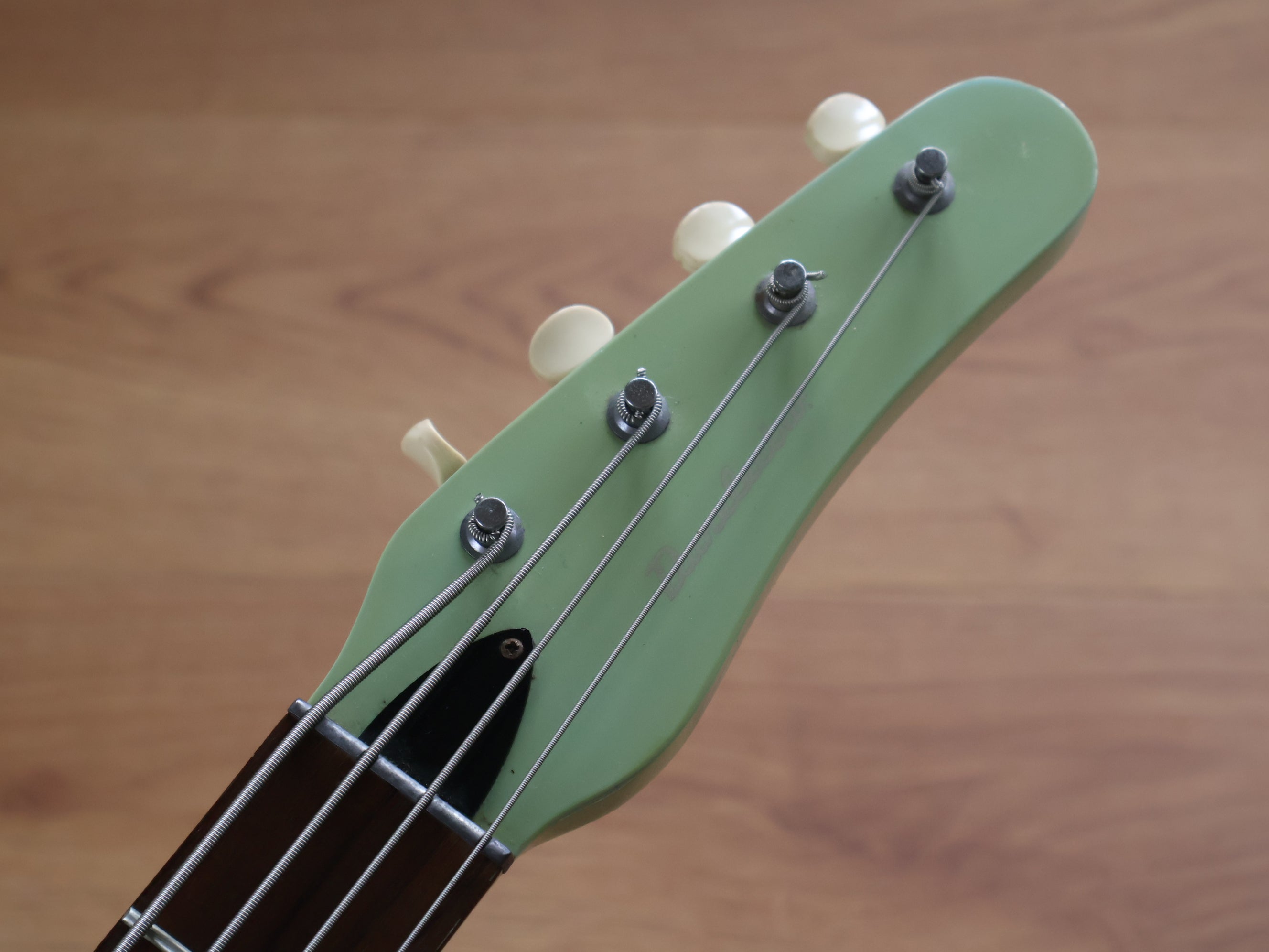 Danelectro '56 Single Cutaway Electric Bass (Aqua) – Cool Old Guitars