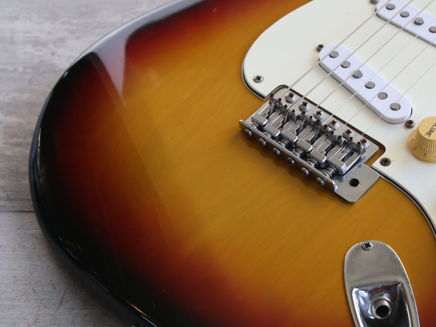 1977 Greco Japan SE-600 Sparkle Sounds Stratocaster (Sunburst)