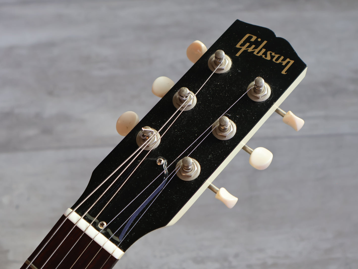 2009 Gibson USA Melody Maker Les Paul (Aged White)