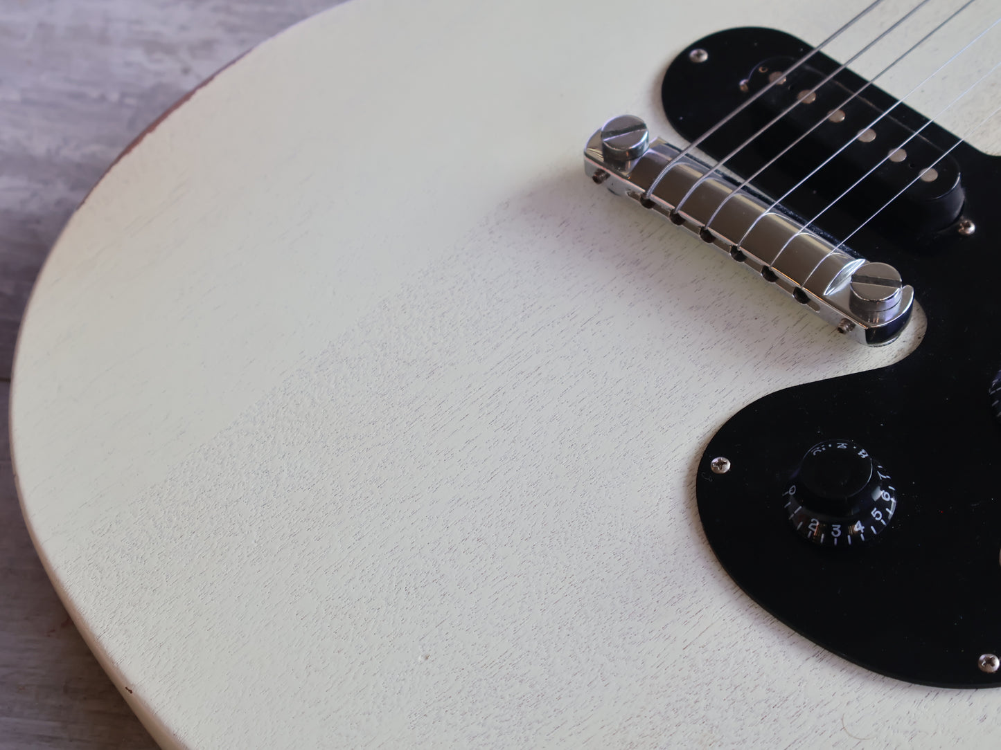 2009 Gibson USA Melody Maker Les Paul (Aged White)