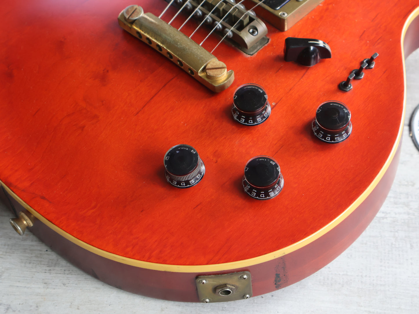 1977 Greco Japan EG-700 Les Paul Standard (Modified)
