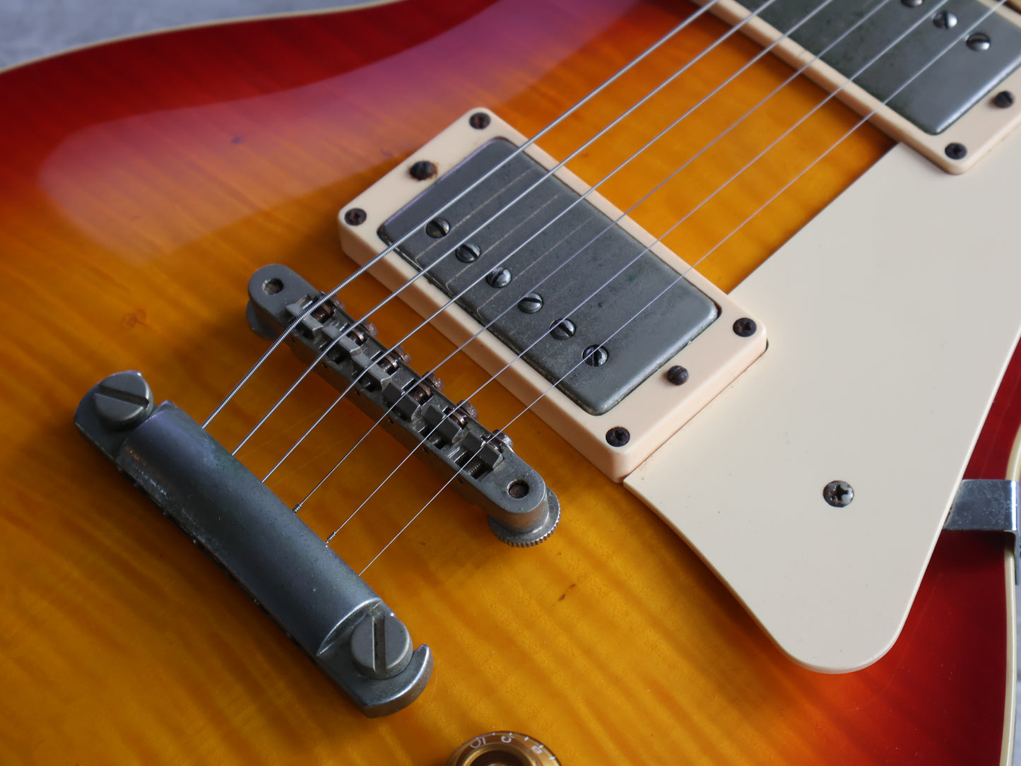 2000's Edwards Japan (by ESP) E-LP-92SD Les Paul w/Seymour Duncans (Sunburst)