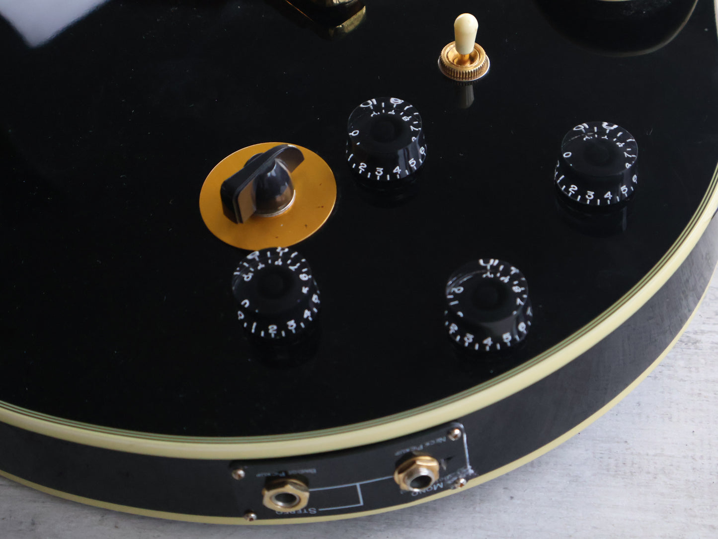 2002 Epiphone Korea BB King "Lucille" Signature Model (Ebony)