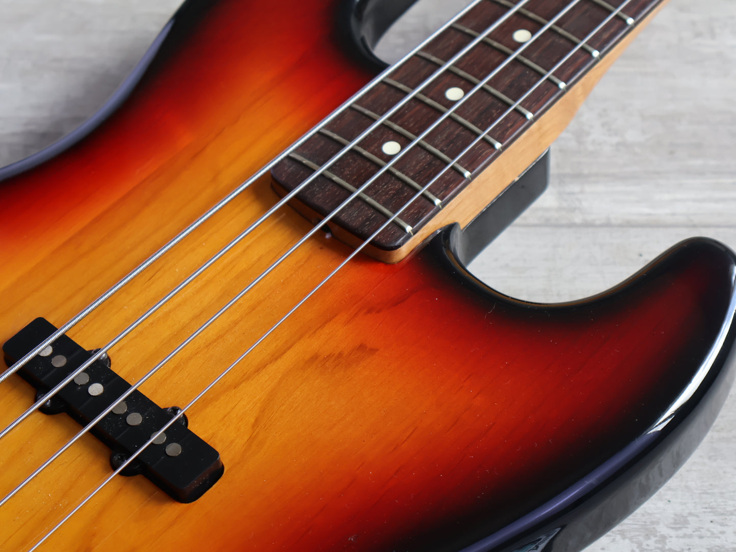 1980's Yamaha Japan JB600R Jazz Bass (Sunburst)