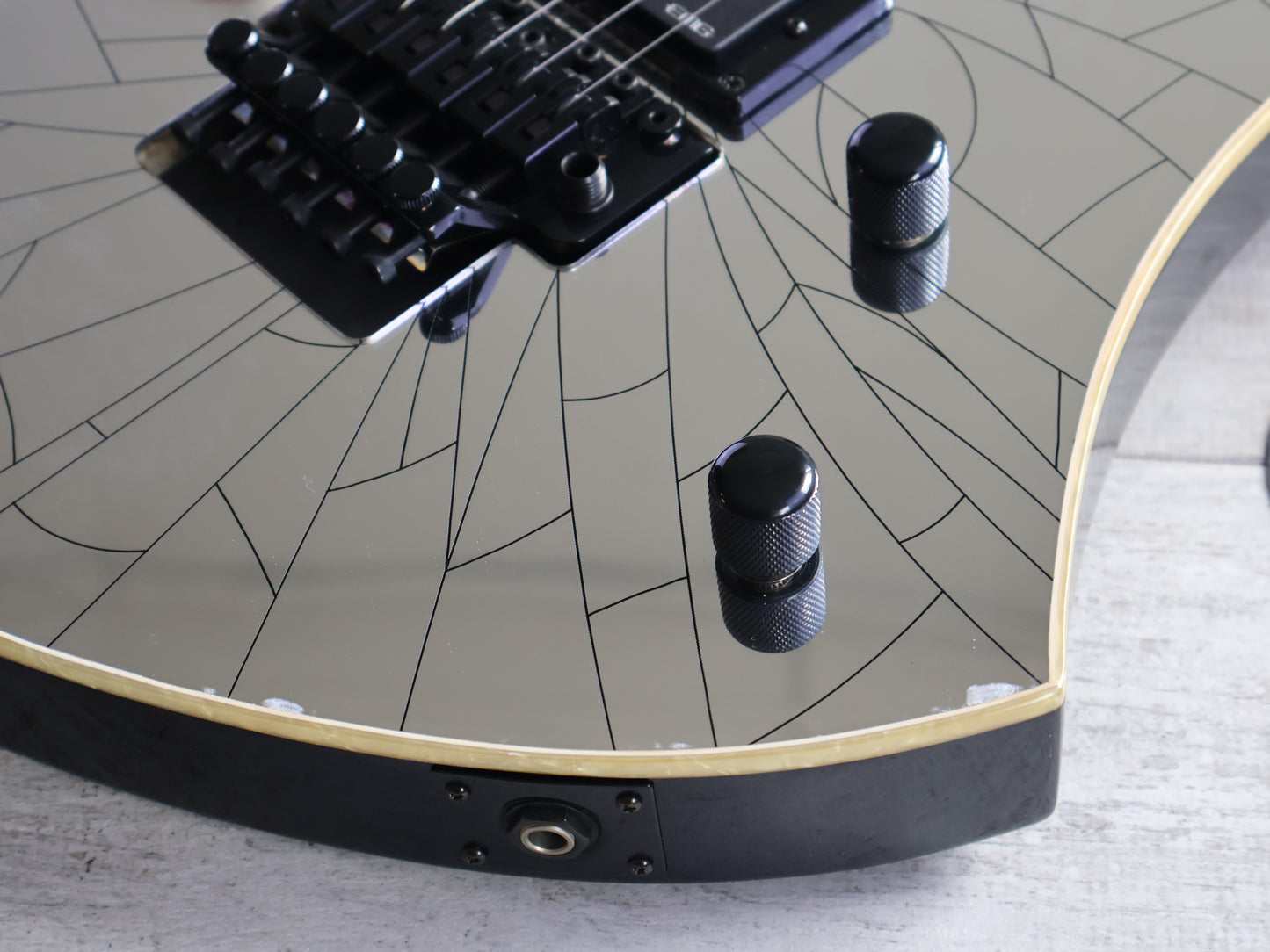2008 BC Rich Jake Pitts Pro X Signature Model Mockingbird (Cracked Mirror)