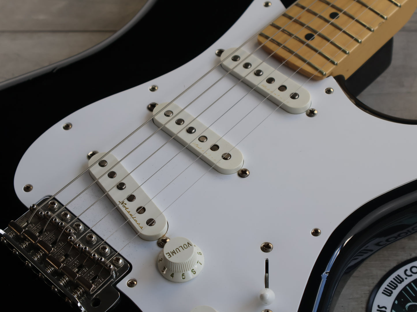 2006 Fender USA Eric Clapton "Blackie" Signature Stratocaster (Black)