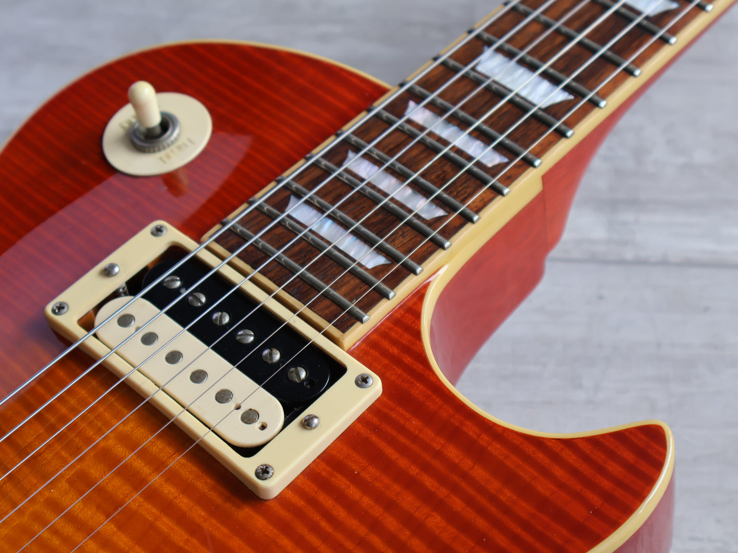 2006 Edwards Japan (by ESP) E-LP-108LTS Les Paul Standard (Sunburst)