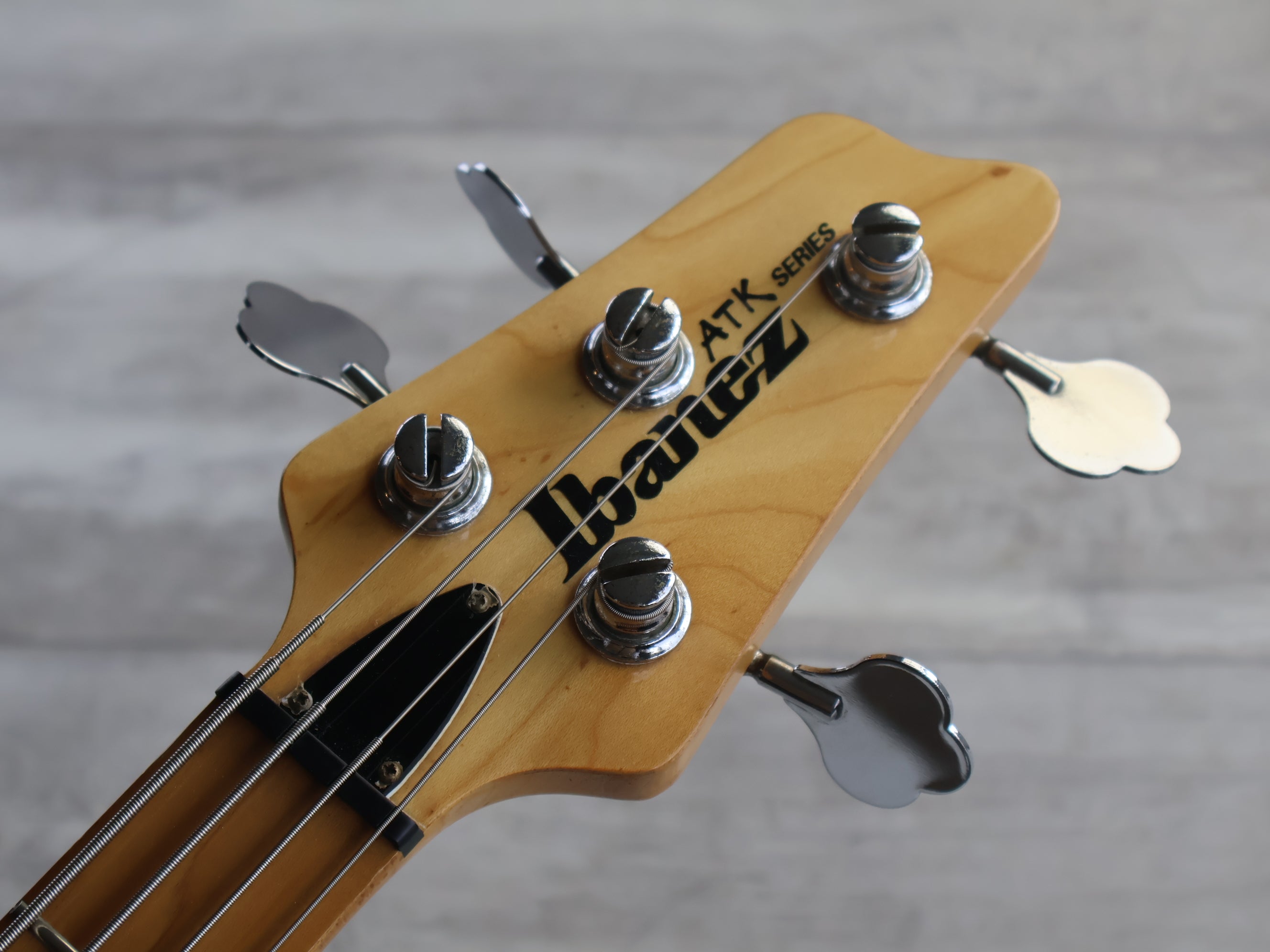 1997 Ibanez Japan ATK300 Bass Guitar (Natural) – Cool Old Guitars
