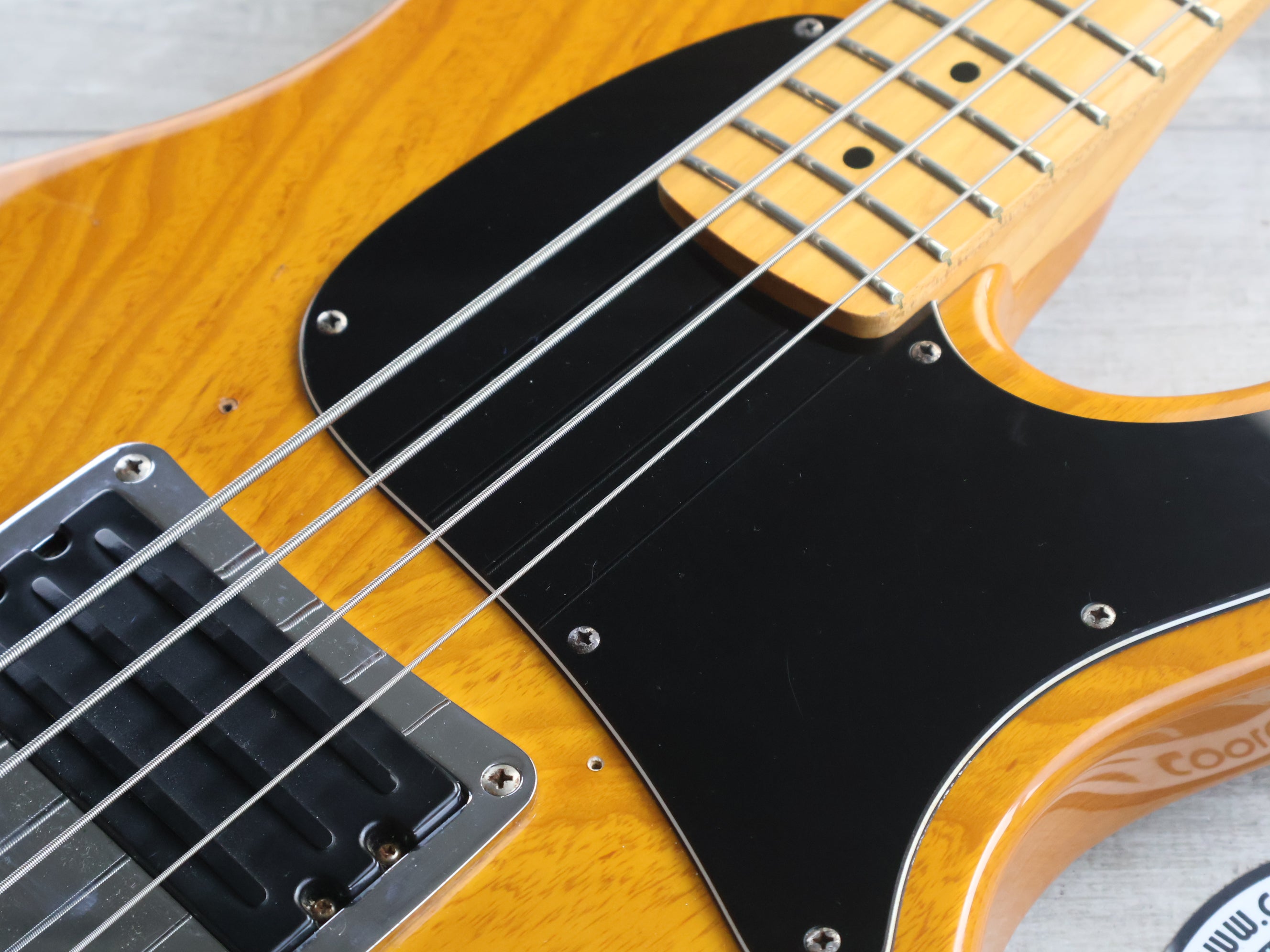 1997 Ibanez Japan ATK300 Bass Guitar (Natural) – Cool Old Guitars