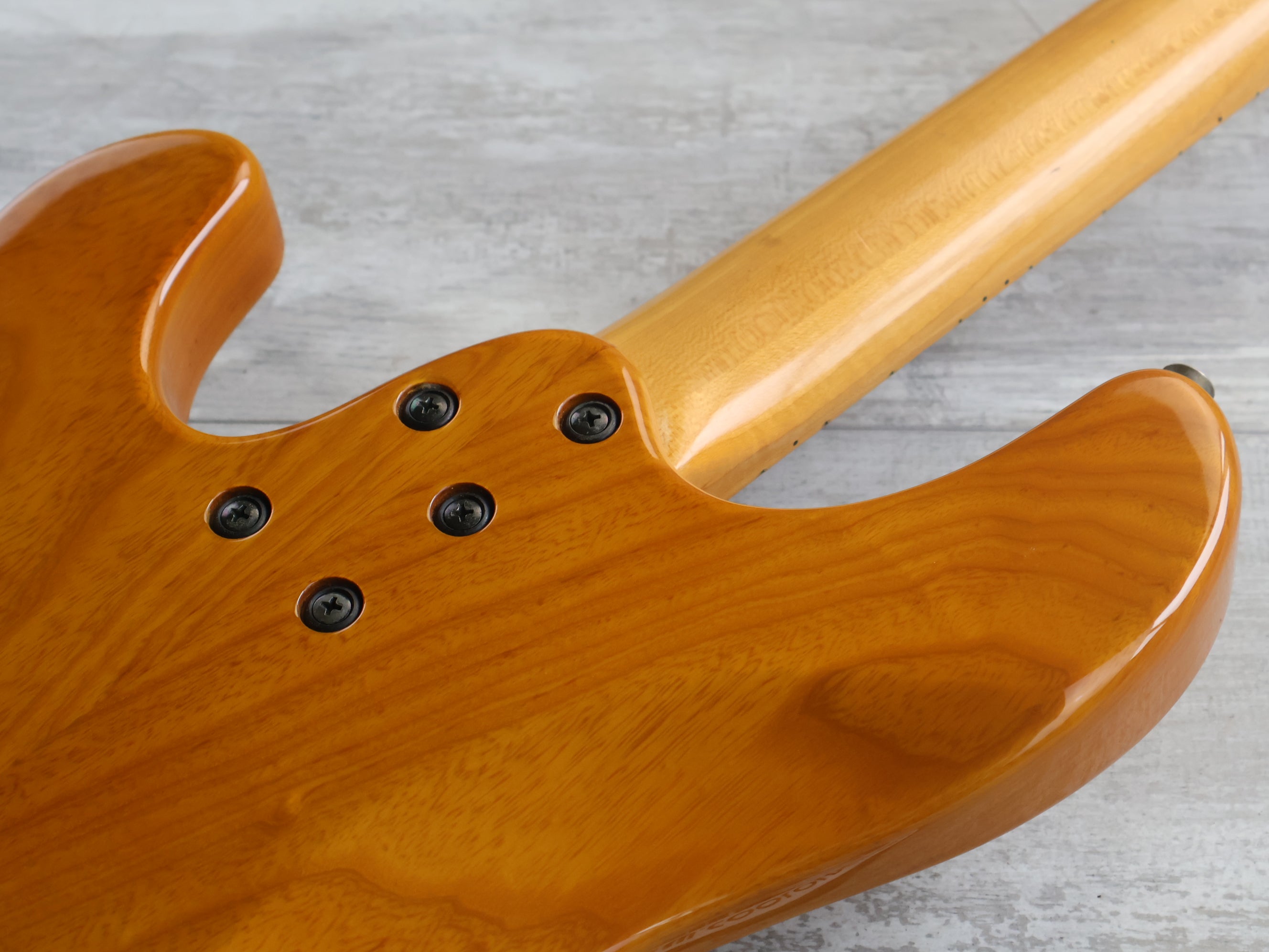 1997 Ibanez Japan ATK300 Bass Guitar (Natural) – Cool Old Guitars
