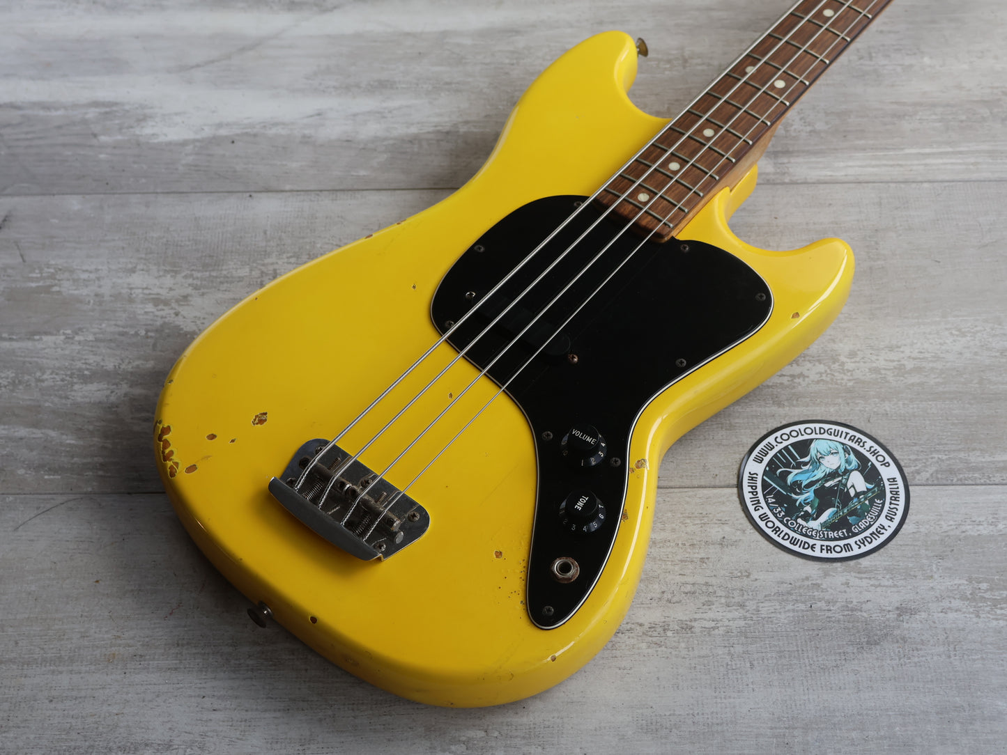 1980 Fender USA Musicmaster Bass (Monaco Yellow)