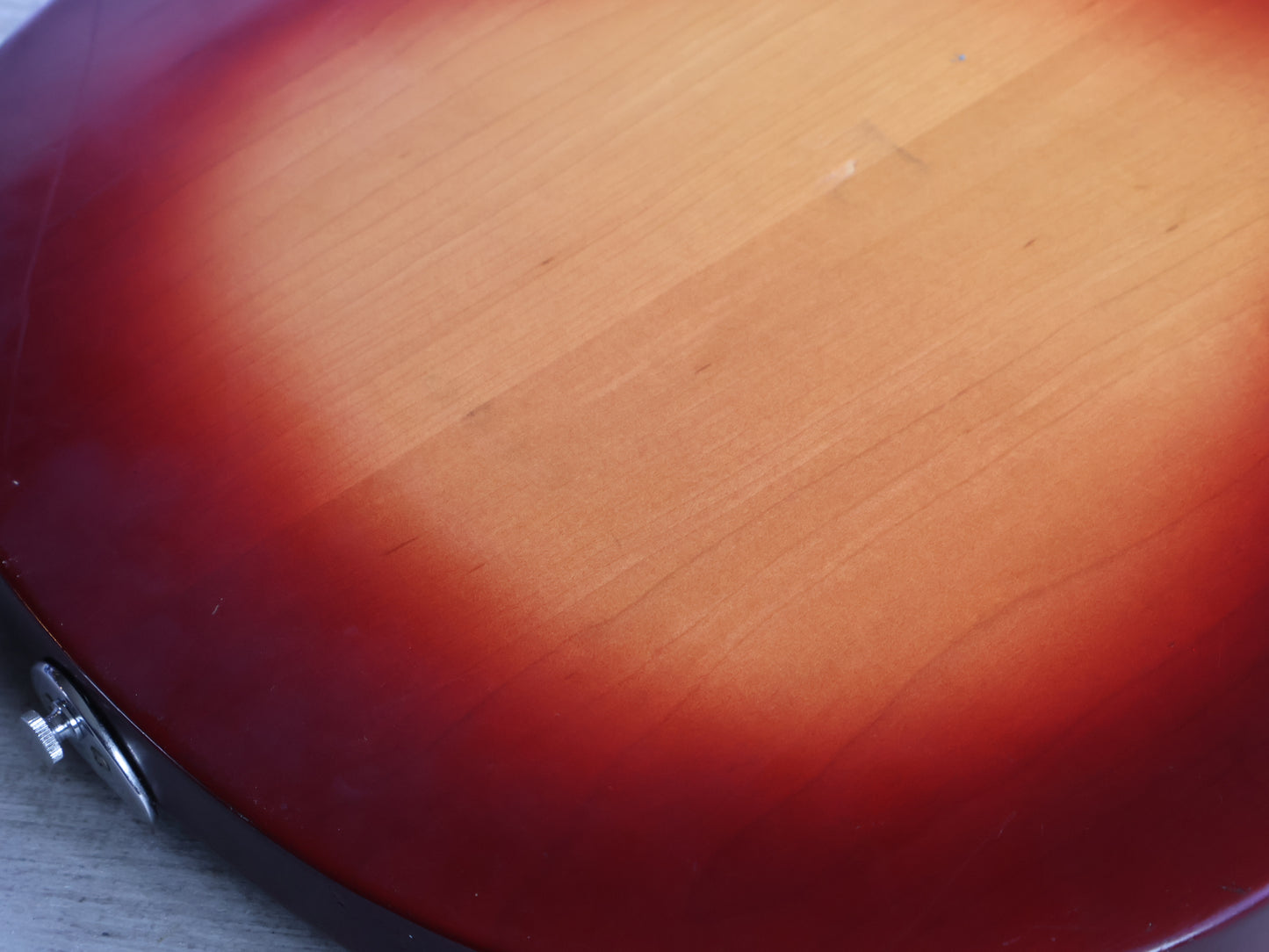 1993 Rickenbacker USA 330 Semi Hollow Thinline (Fireglo)
