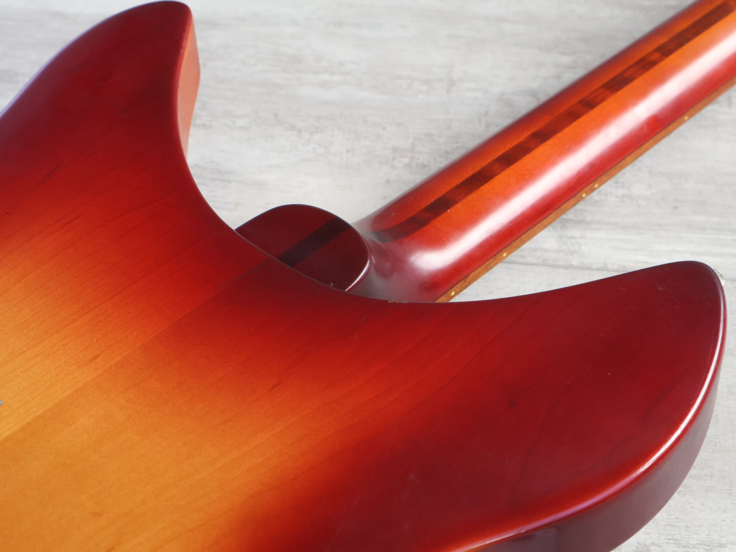 1993 Rickenbacker USA 330 Semi Hollow Thinline (Fireglo)