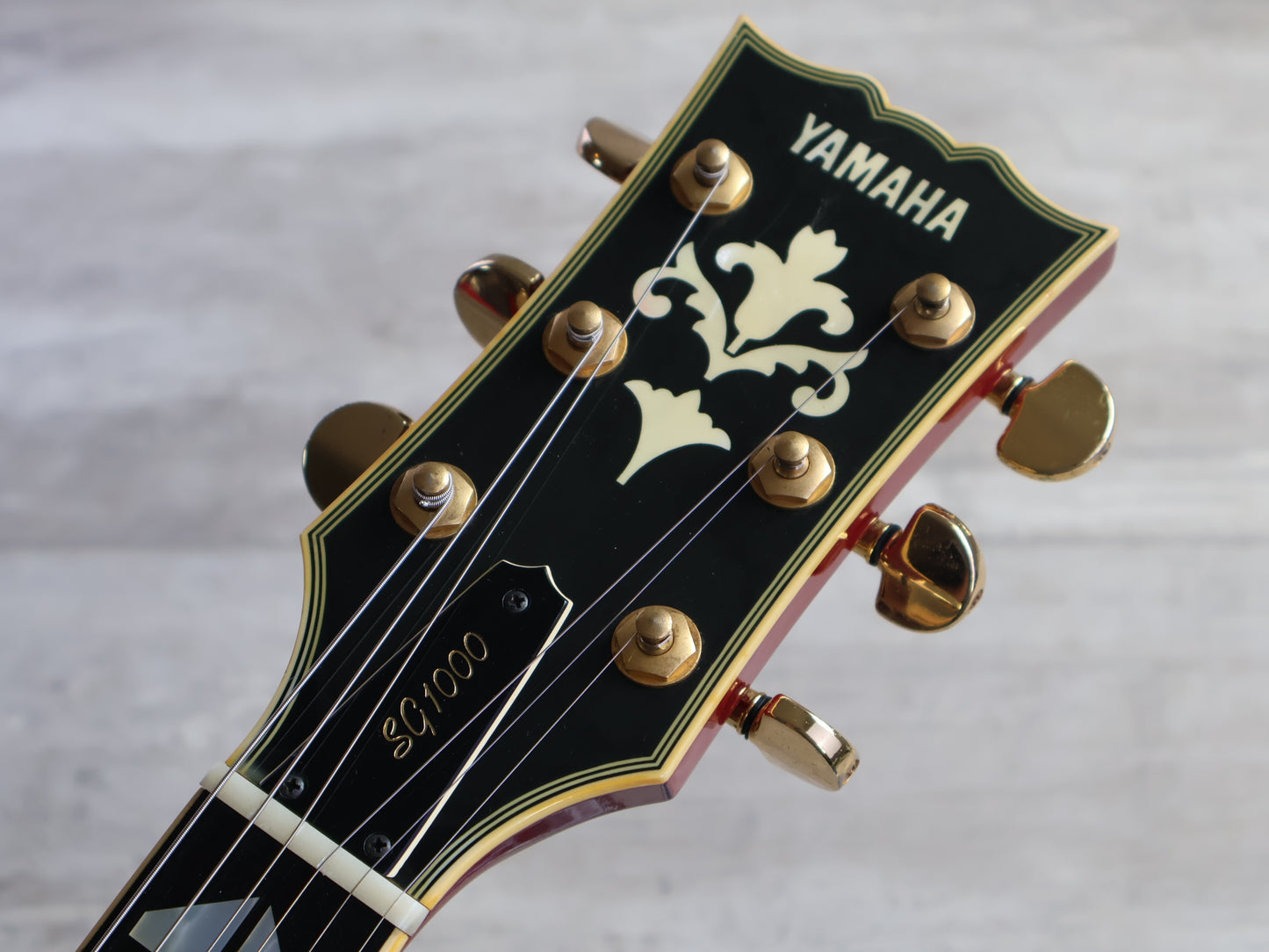 1981 Yamaha Japan SG-1000 Double Cutaway (Cherry Sunburst)